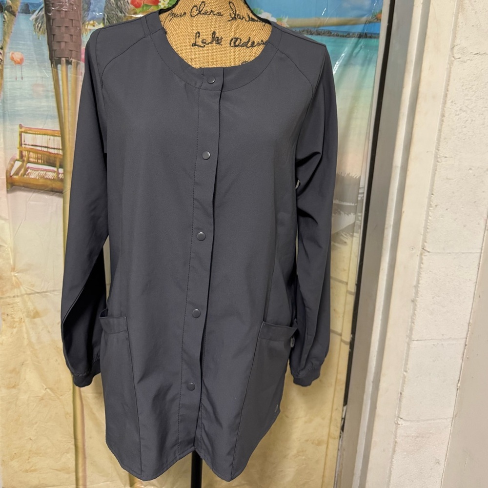 Gray Women's Button-Up Medical Scrub Jacket Button Up ⬆️ Top
